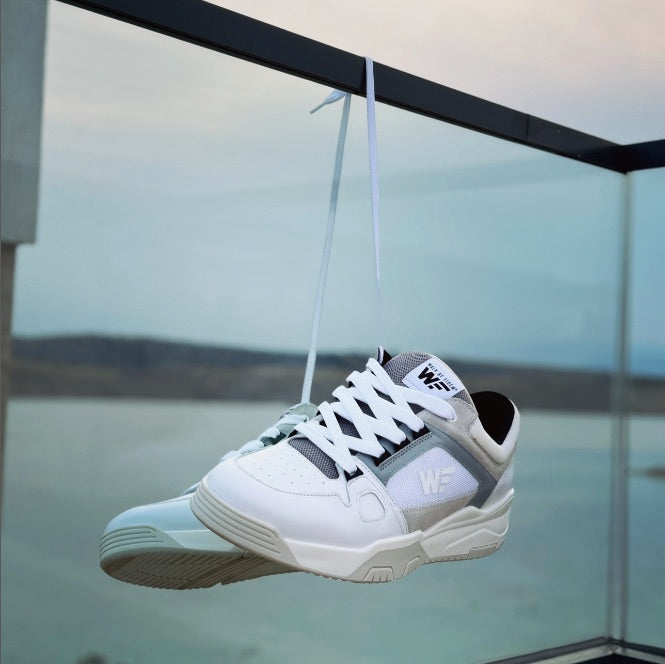 WALK ON WATER white/grey